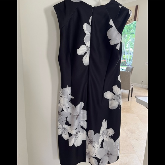 Calvin Klein floral print dress size 12. - Picture 4 of 6